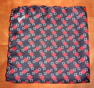 Pañuelo cuadrado de bolsillo vintage Brioni 100 % seda rojo marino estampado geométrico Foto 1 de 4