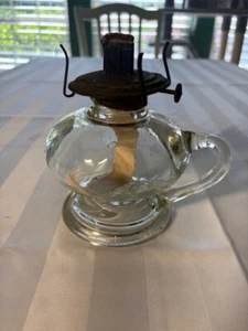 Antike Petroleum Glas Öllampe frühes amerikanisches Pressglas 5,5" hoch Vintage - Bild 1 von 5