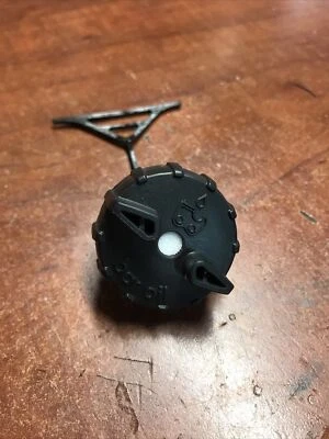 Conjunto de tapa de tanque de aceite de pieza OEM para motosierra Ryobi RY405010 14" 40V inalámbrica Foto 1 de 4