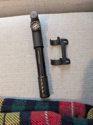 Topeak Mountain DA G with Gauge - Dual Action Mini Pump - Image 1 of 3