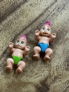 Vintage Trendmasters Dream Garden Miniatur Baby 1" Puppe Figur Polly Pocket Größe - Bild 1 von 3