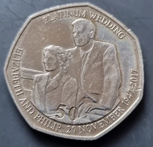 2017 Elizabeth & Philip Platinum Anniversary IOM 50p Coin Circulated EF Design 2 - Bild 1 von 2