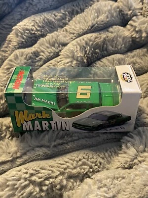NASCAR Mark Martin #6 Jim Magill 1/64 Diecast 1983 Hood Open Club Car RCCA Foto 1 de 4