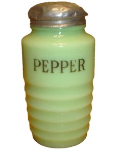 Vintage 1930's Jeannette Jadeite Green Glass Beehive Ribbed Pepper Shaker Jadite - Picture 1 of 7