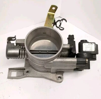 Carrocería del acelerador de fábrica Porsche 911 993 996 con TPS e IAV instalados. 986/08 Foto 1 de 4