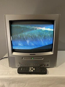 Works Great 2002 Toshiba 13" CRT TV/DVD Combo MD13M1 Retro gaming with remote - Picture 1 of 10