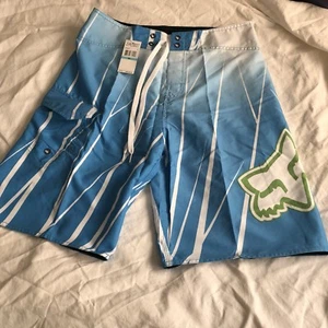 Nuevos pantalones cortos Fox Board talla 32 - Imagen 1 de 5