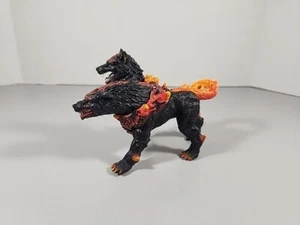 Schleich 2017 Hellhound Cerberus 2 Headed Fire Lava Dog Hound Monster Figur Spielzeug - Bild 1 von 13