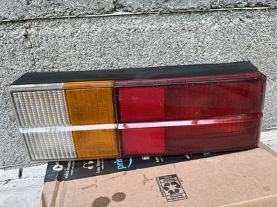 81 82 83 84 85 Ford Escort GT LUZ TRASERA DERECHA OEM 13440 Foto 1 de 4