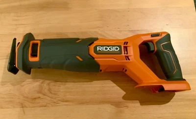Sierra recíproca inalámbrica Ridgid 18 voltios 18 V NUEVA (solo herramienta) R8646 Foto 1 de 2