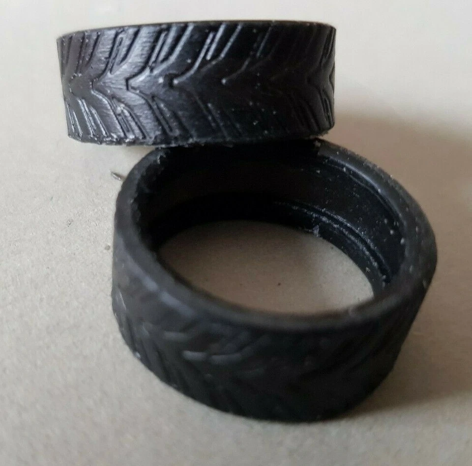 Tuning-Reifen passend für Carrera Evolution / 132 Digital Chevrolet® Camaro®