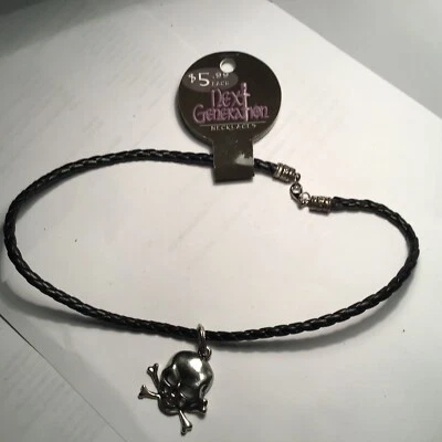 três da próxima geração colar colar colar colar colar de couro com figura de caveira de metal - Imagem 1 de 2