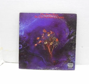 THE MOODY BLUES - ON THE THRESHOLD OF A DREAM - Picture 1 of 2