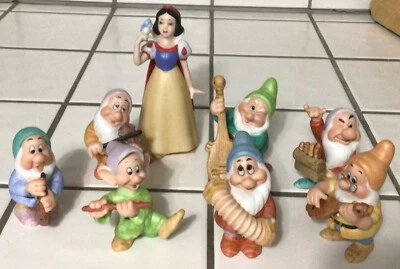 Figuras de cerámica vintage de Blancanieves de los 7 enanitos de Disney absolutamente perfectas Foto 1 de 4