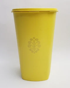 De colección Tupperware Servalier bote alto 1222-4 tapa amarilla 808-32 EE. UU. - Imagen 1 de 8