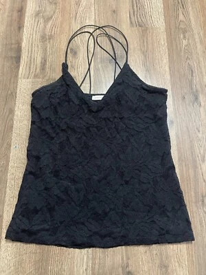 Camiseta sin mangas Express, para mujer talla mediana, negra, encaje texturizado, cuello en V Foto 1 de 4
