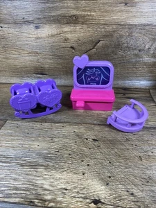 Disney Doc McStuffins Giocattolo Ospedale Ricambi Radiografia Parlante/Culla/Ascensore - Foto 1 di 9