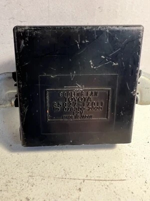 Módulo de relé de ventilador de refrigeración Toyota MR2 1985-1989 8592717011 Foto 1 de 3