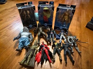 McFarlane DC Multiverse lot of 12 figures BAF and Mega Figures, Batman ETC - Picture 1 of 2