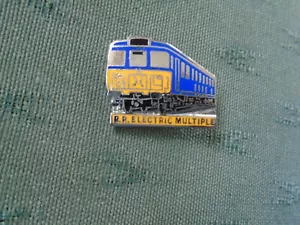 OLDER BRITISH RAIL RAILWAYS ELECTRIC MULTIPLE ENAMEL PIN BADGE - Picture 1 of 2