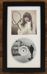 FRAMED Autograph Taylor Swift SIGNED Sexy HEART Photo PSA DNA COA & Evermore CD - Picture 1 of 4
