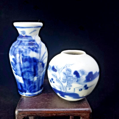 Jarrones antiguos en miniatura chinos azules y blancos de 3" del siglo XIX dinastía Qing Foto 1 de 4