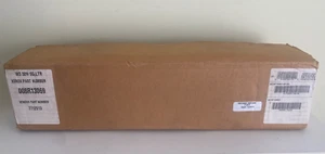 Punzón de troquel Xerox 008R13069 para encuadernación de alambre (letra cuadrada W3-32H) nuevo - Imagen 1 de 4
