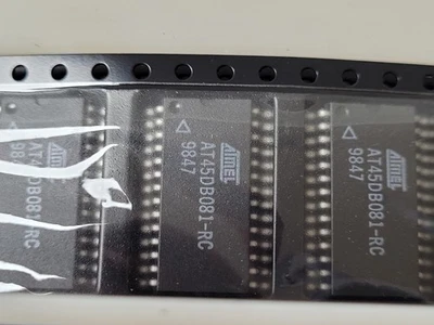 (25 PCS) AT45DB081-RC ATMEL FLASH IC Memoria 8Mbit SPI 10 MHz 28-SOIC Foto 1 de 2