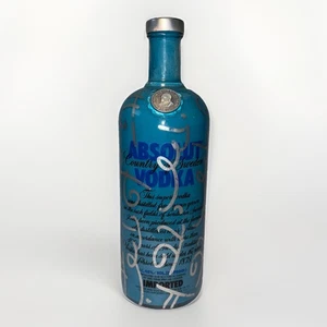 Botella Absolut vintage Britton pintada a mano de Palm Beach Estate años 90 azul - Imagen 1 de 6