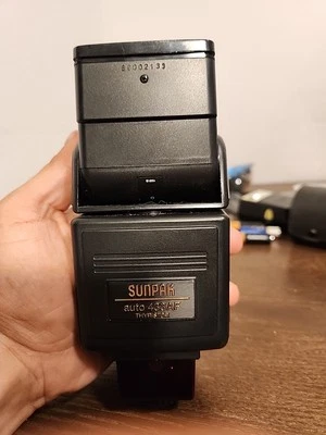 Sunpak Auto 433AF Thyristor Shoe Mount Flash for NIKON AF Cameras UNTESTED - Image 1 of 4