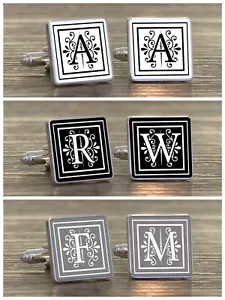 Gemelos cuadrados con iniciales acabado plateado - Regalo personalizado en estuche - Imagen 1 de 5
