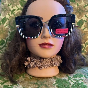 NWT Betsey Johnson Oversized SQUARED Sunglasses flowered frames 🌺 - Picture 1 of 10