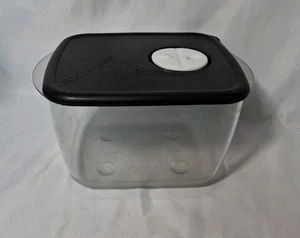 Tupperware Rock N Serve Medium Clear Container 6-1/4 Cups 3384A W/ Black Lid - Picture 1 of 9
