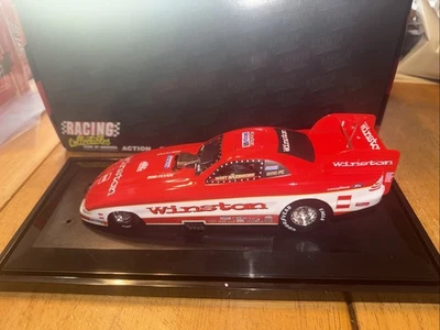 Acción 1:24 1997 Mustang NHRA VERSIÓN WINSTON COCHE DIVERTIDO Whit Bazemore 1/3500 Nuevo de Lote Antiguo Foto 1 de 4