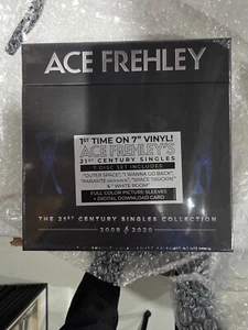 Ace Frehley The 21st Century Singles Collection Color Vinyl 7x7" limited Box Set - Picture 1 of 6