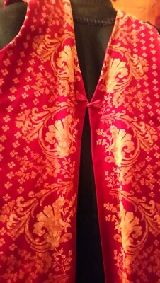 Chaleco/abrigo largo gótico bohemio vintage Laura Ashley rojo y dorado de terciopelo Foto 1 de 2