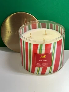 Bath & Body Works ~ "HOLIDAY" 3-Docht-Duftkerze 14,5 Oz. - Bild 1 von 3