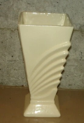 Vintage McCoy Pottery White Square Stylized Fan #K9 Vase 9 1/4" Tall - Image 1 of 4