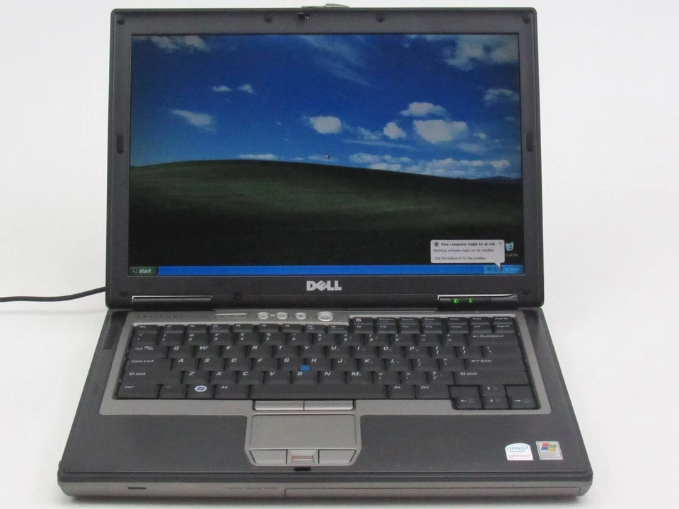 Dell Latitude D620/D630 2GB Laptop Windows XP pro SP3 WiFi Serial port DVD/CD - Image 1 of 4