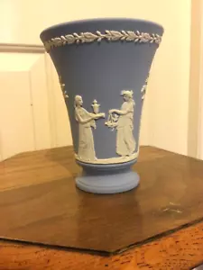 Vintage Wedgwood Blue Jasperware 6" inch Vase Classical/Greek, with original box - Picture 1 of 8