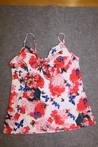 PARTE SUPERIOR TANKINI TALLA M BLANCO CON ESTAMPADO FLORAL COLORIDO CON ALMOHADILLAS - Imagen 1 de 2