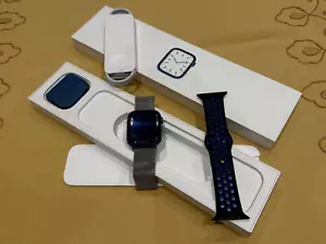 Apple Watch Series 7 Aluminum 45mm GPS Blue With Milanese Band - Picture 1 of 7