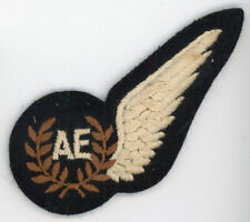 POST WW2 ROYAL AIR FORCE RAF QUALIFICATION HALF WING BADGE AE ELECTRONICS OP.