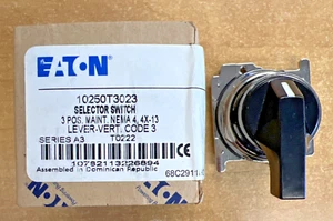 Eaton 10250T3023 Selector Switch 3 Position Lever Maintained Nema 4 *New in Box* - Picture 1 of 7