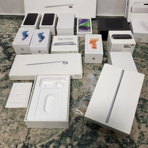 Lot de 16 boîtes vides Apple téléphone, clavier, Apple TV, Mac Mini, boîte souris - Photo 1/18