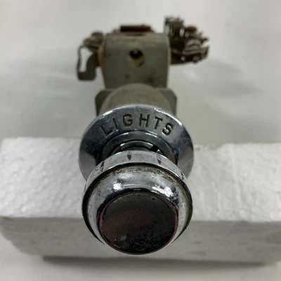 Bonito interruptor de faros Oldsmobile original 1949-51 probado T1 Foto 1 de 4