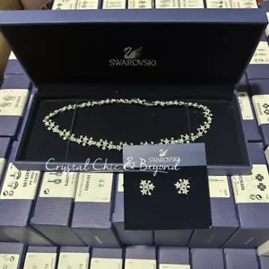 AUTHENTIC SWAROVSKI BRAND NEW Necklace and Star Earrings Set Original Packaging - Picture 1 of 1