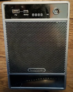 Netgear ReadyNAS NV+ RNV2 with 2 * 500gb HDD 4 Bay NAS - Photo 1/6