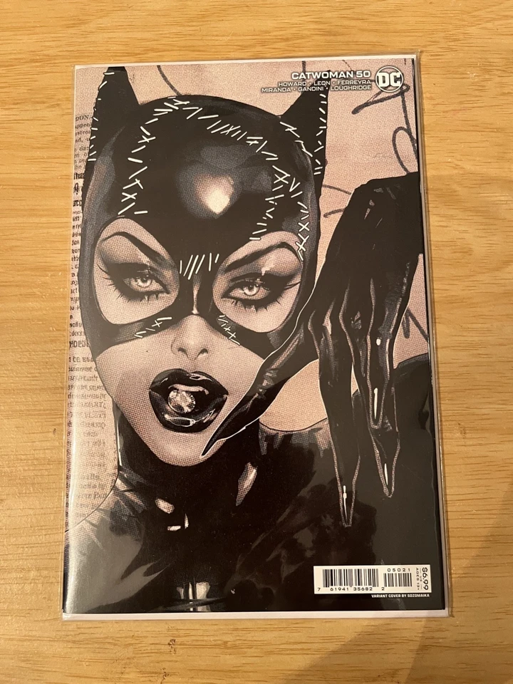 Catwoman #50 Sozomaika Cardstock Variant Cover (DC Comics February 2023)