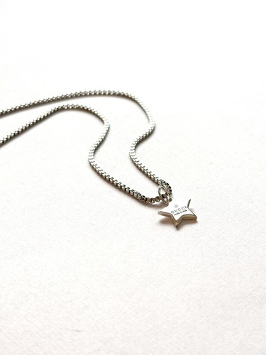 Ciondolo stella Gucci in argento sterling .925 con catena collana